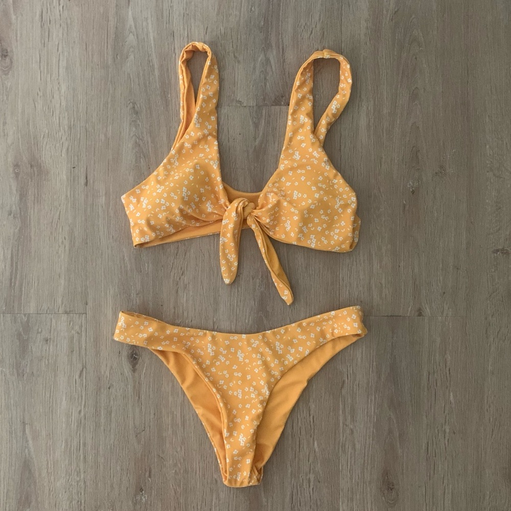 Zaful Ditsy Flower Bikini